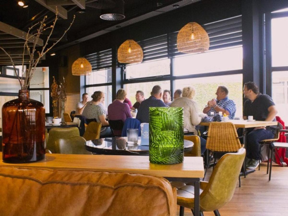 Ervaar 'Fryske Weelde' Op Vijf Sterren Vakantiepark De Kuilart Koudum Extérieur photo