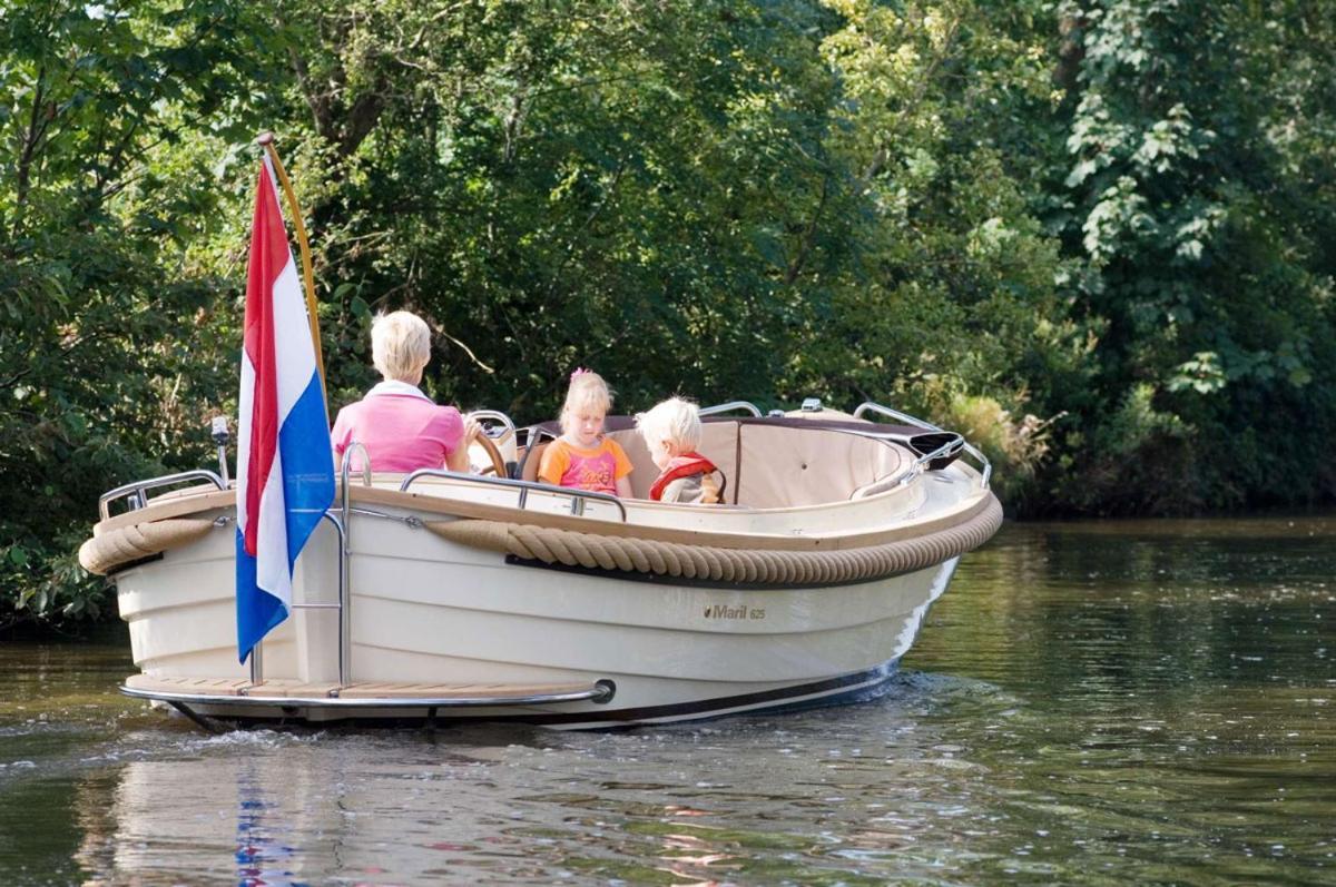 Ervaar 'Fryske Weelde' Op Vijf Sterren Vakantiepark De Kuilart Koudum Extérieur photo