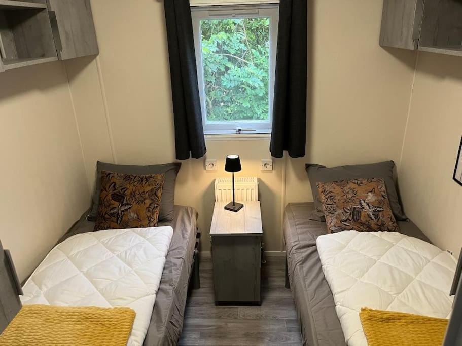 Ervaar 'Fryske Weelde' Op Vijf Sterren Vakantiepark De Kuilart Koudum Extérieur photo