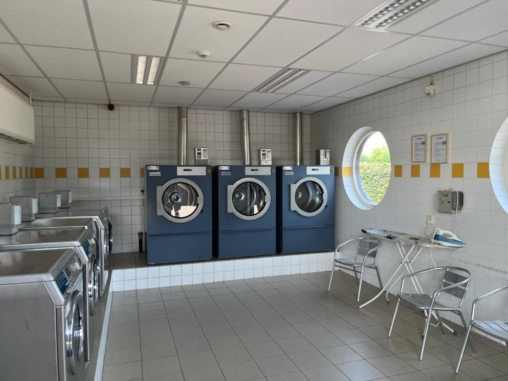 Ervaar 'Fryske Weelde' Op Vijf Sterren Vakantiepark De Kuilart Koudum Extérieur photo